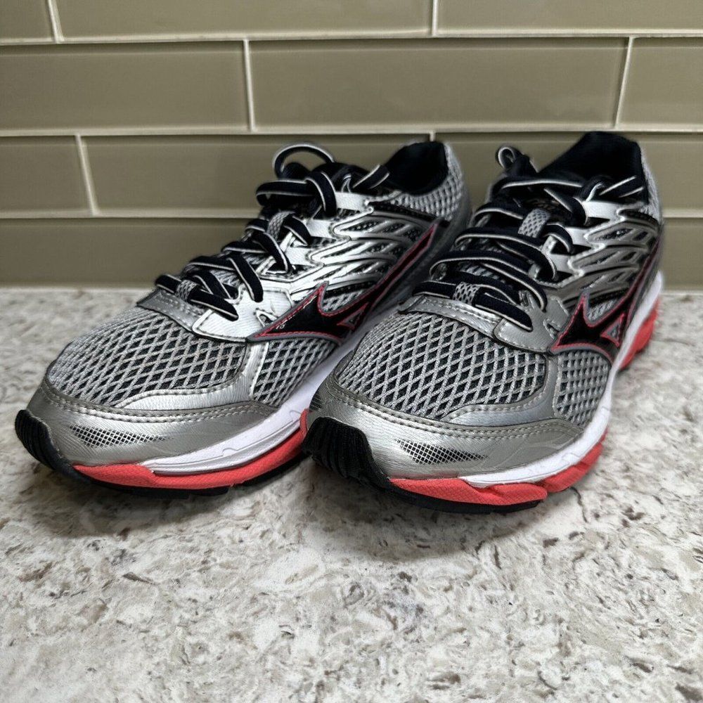 Mizuno Wave Paradox 3 Running Shoes - Picture 2 of 9